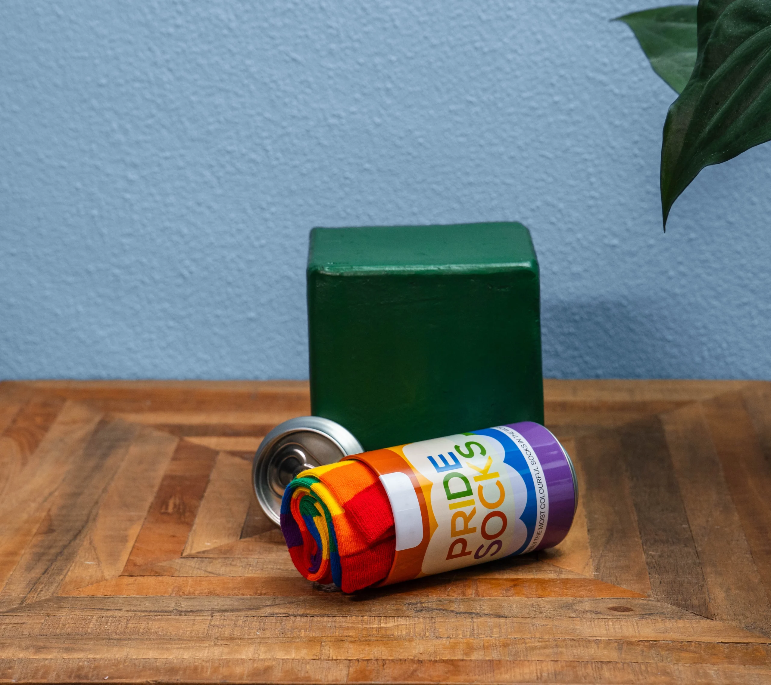 Regenboogsokken bierblik – cadeau in blik - Afbeelding 4