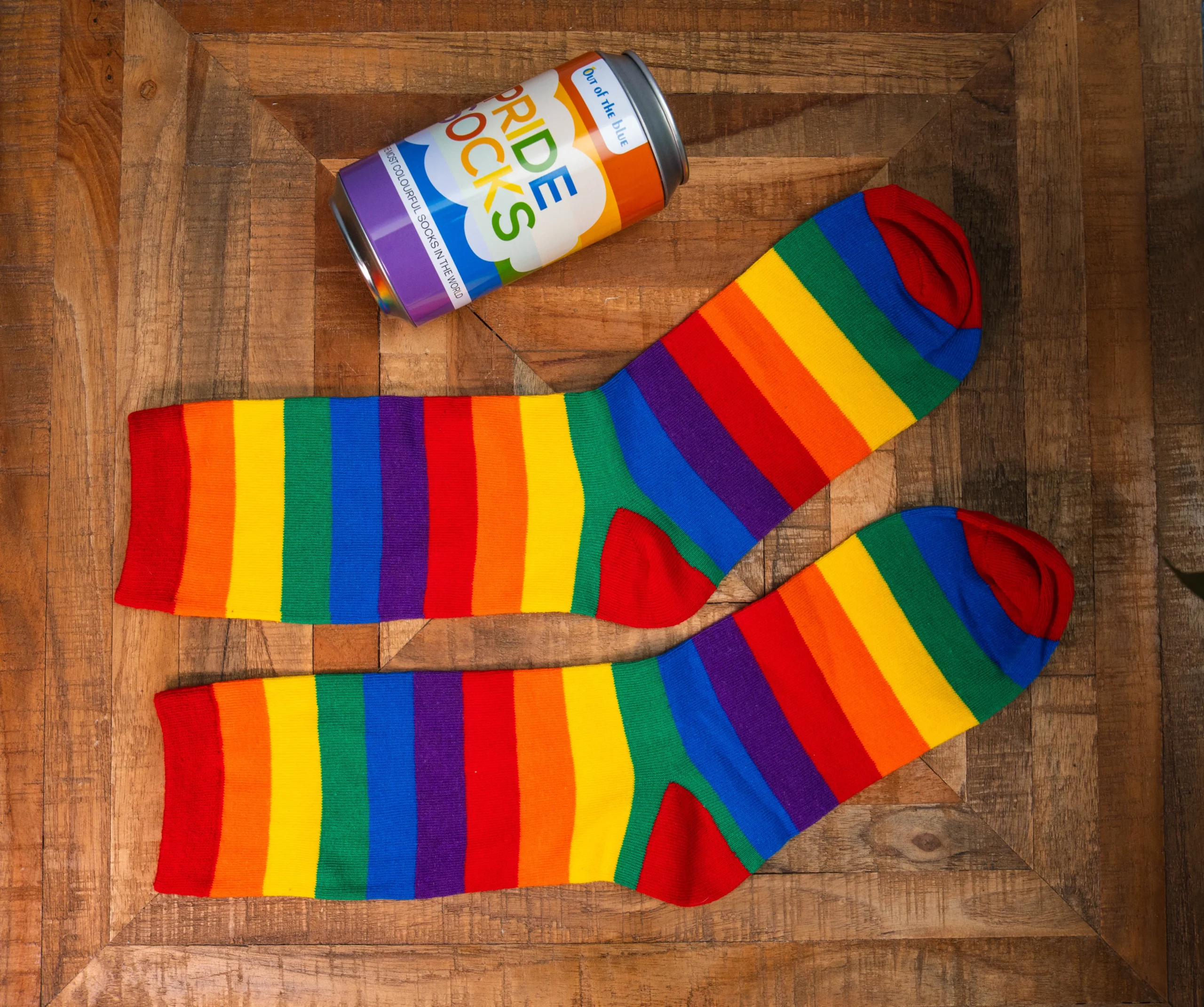 Regenboogsokken bierblik – cadeau in blik - Afbeelding 3