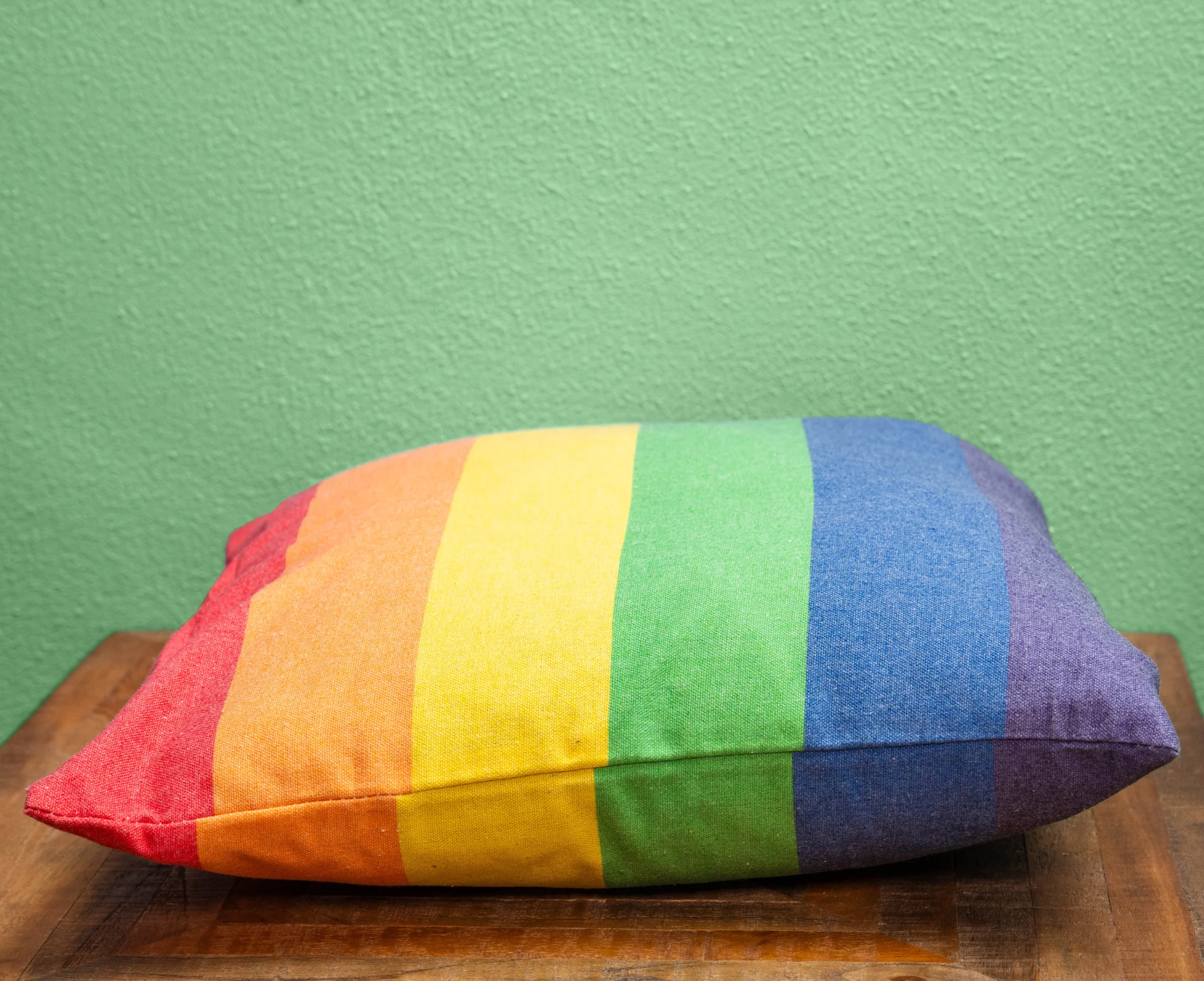 Pride kussensloop – regenboog kussenhoes 40 x 40 cm - Afbeelding 2