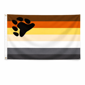 Bear Brotherhood Pride vlag met bruine, oranje, gele, beige, witte, grijze en zwarte strepen en zwarte pootafdruk en ophangringen