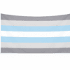 Demiboy Pride vlag met zeven gelijke strepen in grijs, lichtblauw en wit en ophangringen links