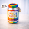 regenboogsokken in bierblik origineel pride cadeau