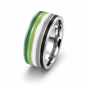 Zilverkleurige Aromantic Pride ring met groene witte grijze en zwarte banen